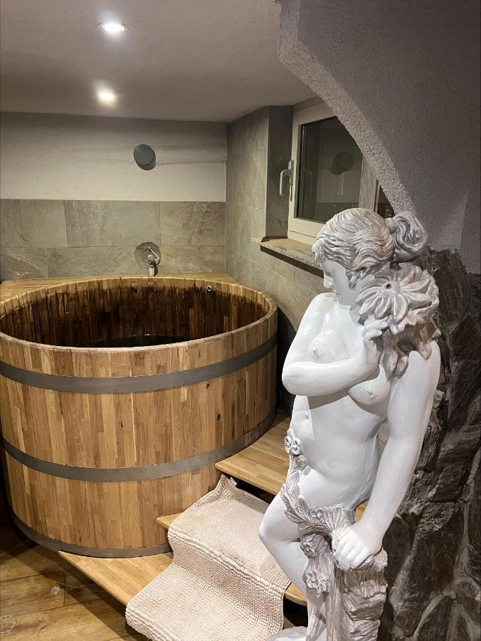 Domacija Paternoster Hotel Litija ภายนอก รูปภาพ