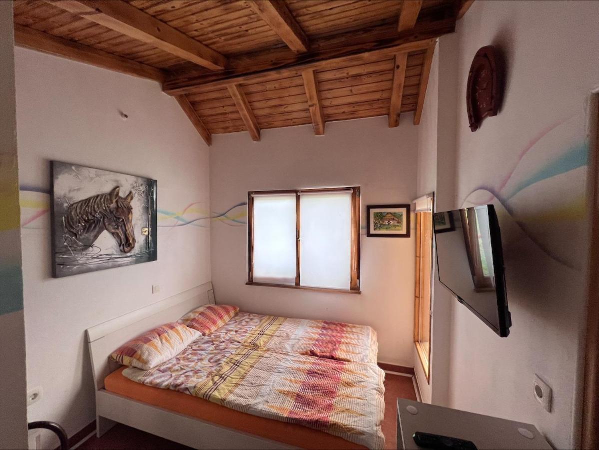 Domacija Paternoster Hotel Litija ภายนอก รูปภาพ