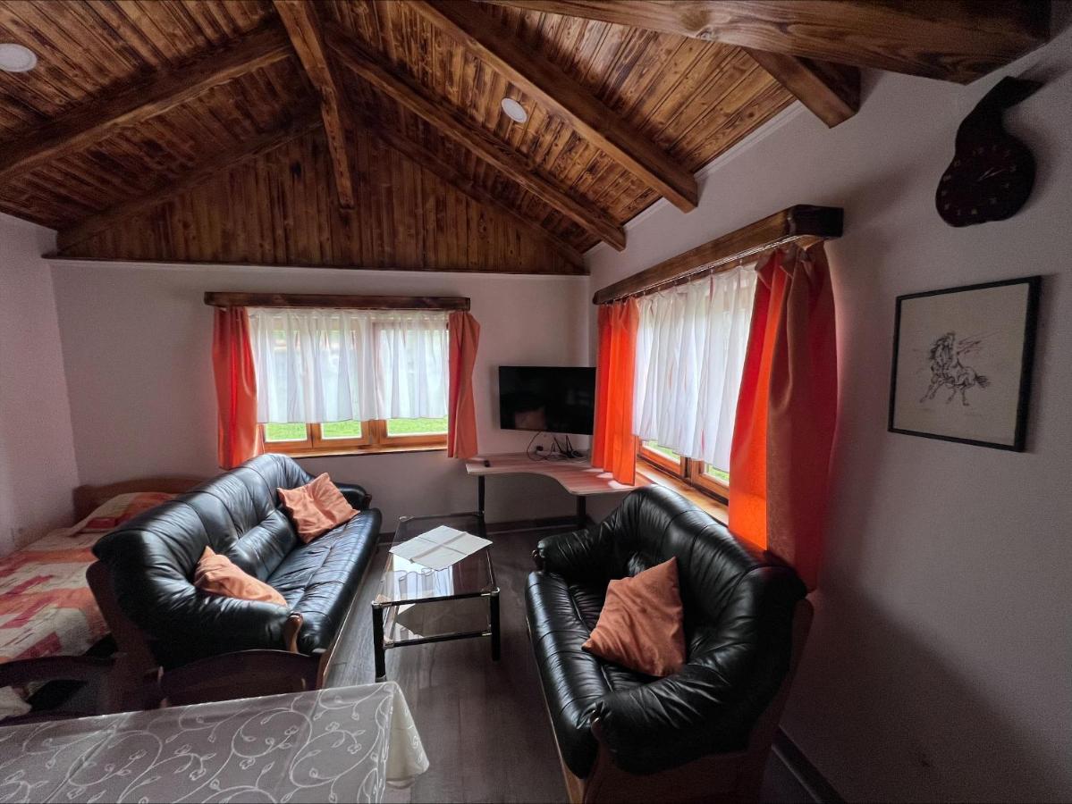 Domacija Paternoster Hotel Litija ภายนอก รูปภาพ