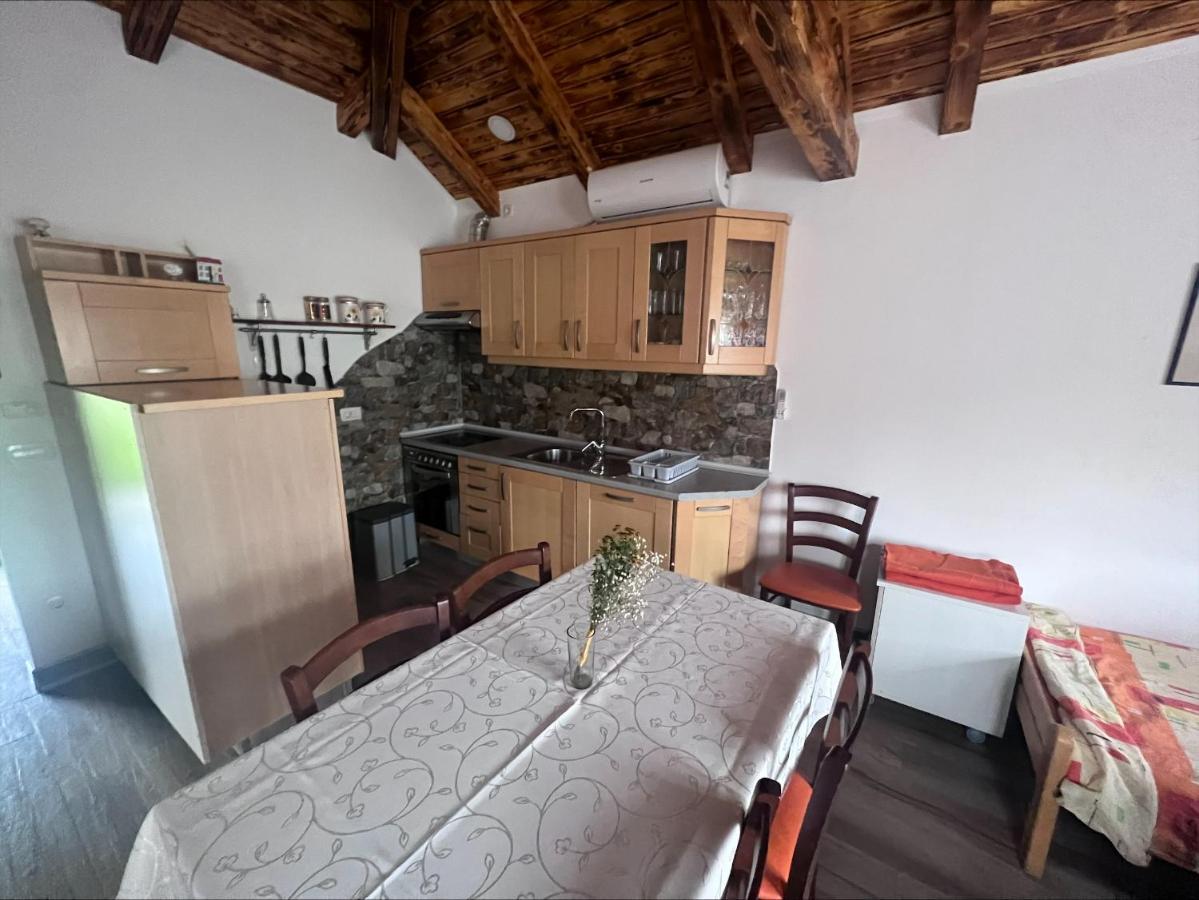 Domacija Paternoster Hotel Litija ภายนอก รูปภาพ
