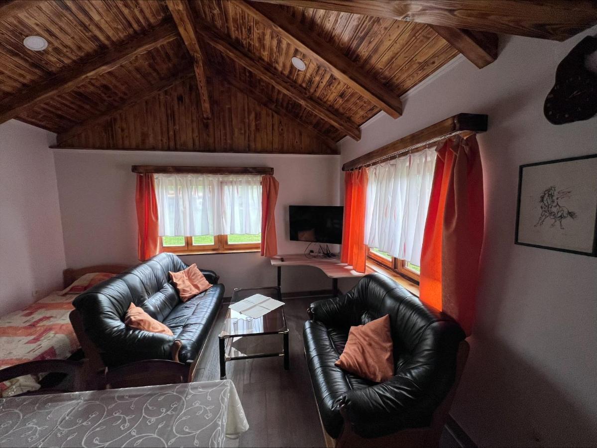 Domacija Paternoster Hotel Litija ภายนอก รูปภาพ